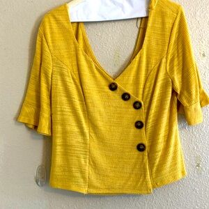 June and Hudson yellow top